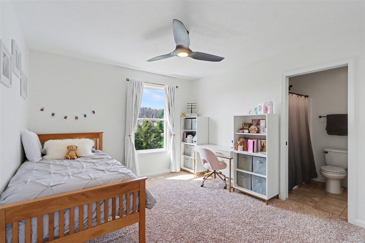 7774 Drake Ridge, Kalamazoo, MI, 49009