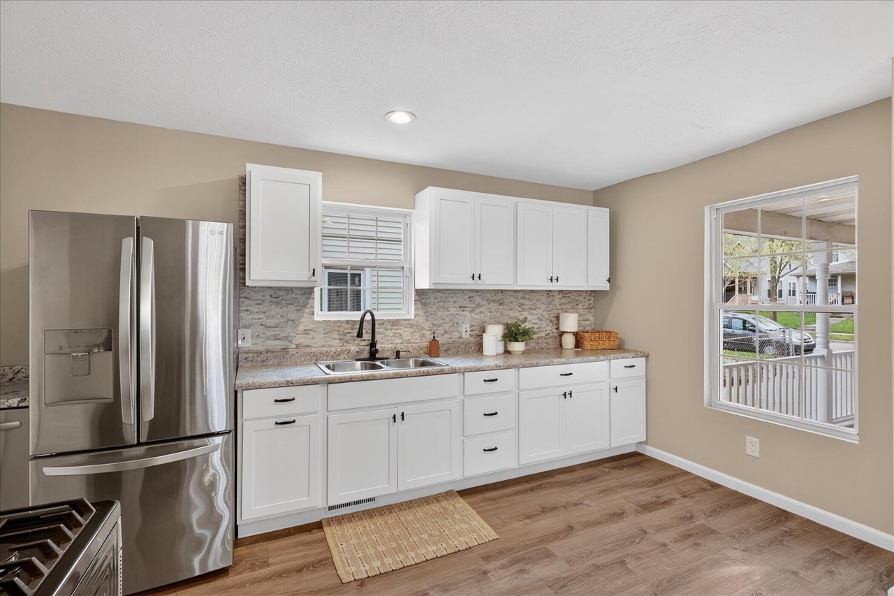 1039 Cass Avenue, Grand Rapids, MI, 49507-1119