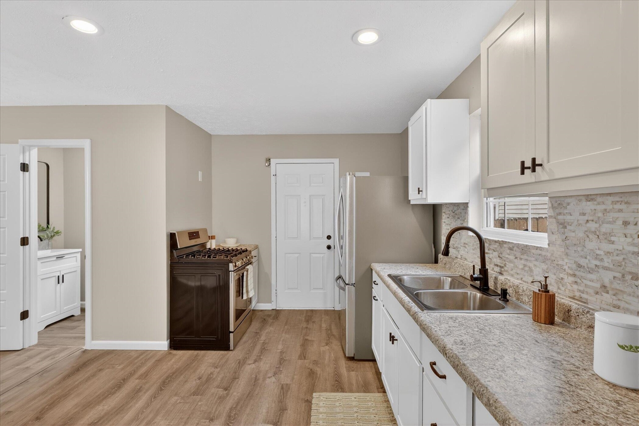 1039 Cass Avenue, Grand Rapids, MI, 49507-1119