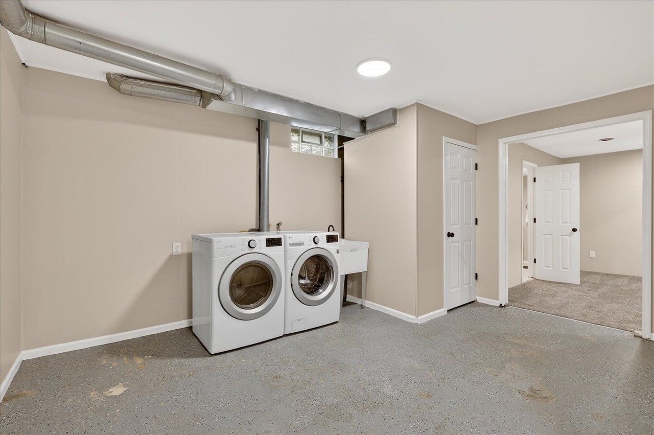 1039 Cass Avenue, Grand Rapids, MI, 49507-1119
