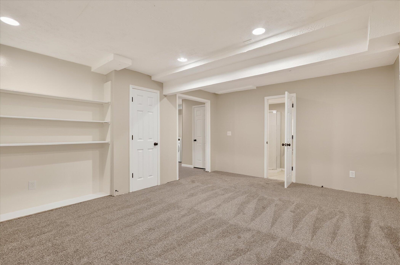 1039 Cass Avenue, Grand Rapids, MI, 49507-1119