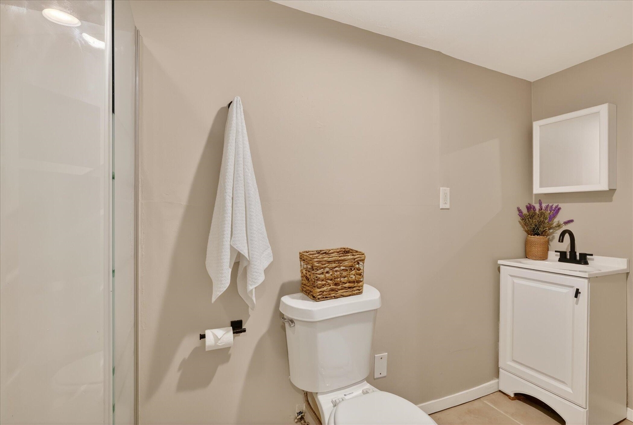 1039 Cass Avenue, Grand Rapids, MI, 49507-1119