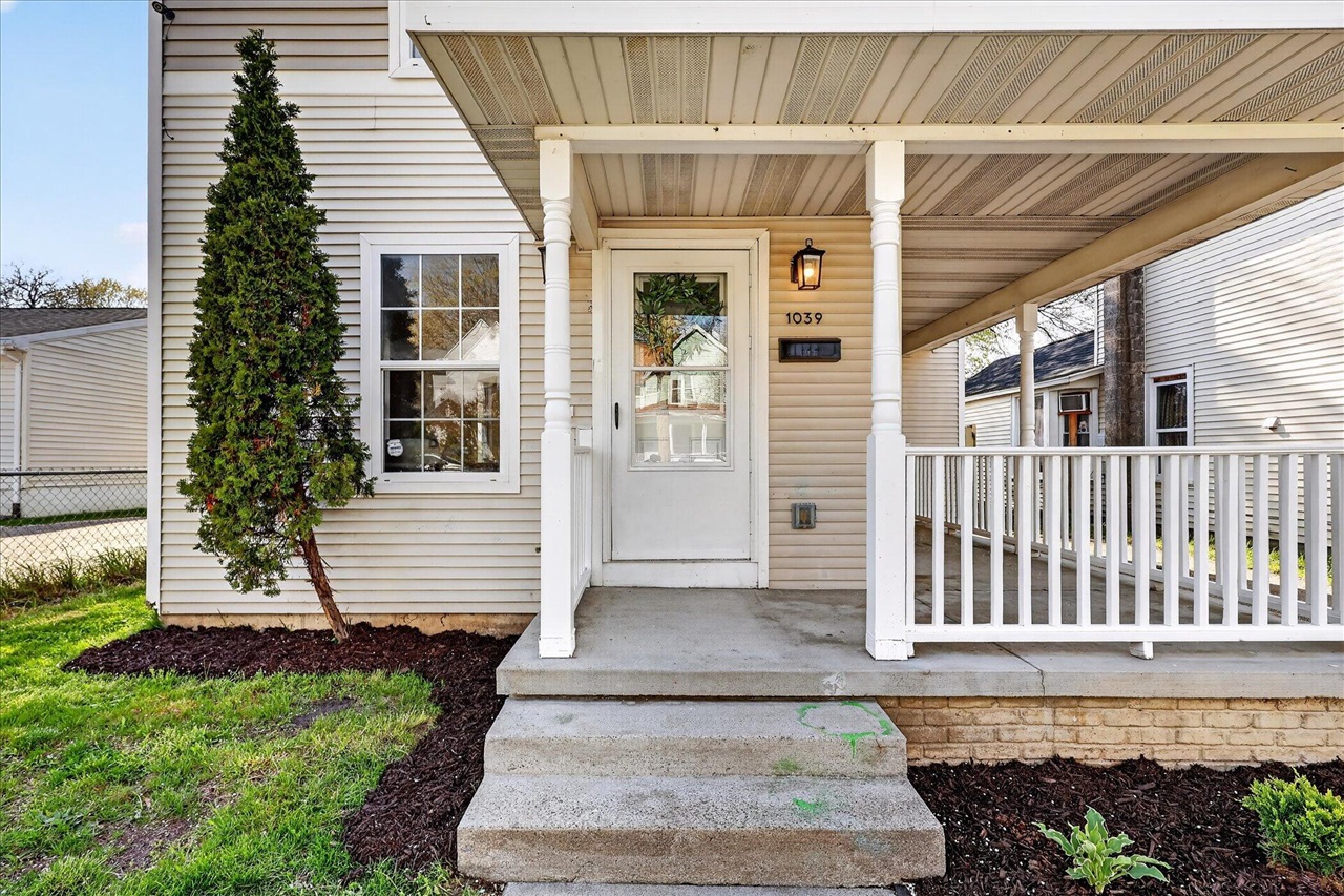 1039 Cass Avenue, Grand Rapids, MI, 49507-1119