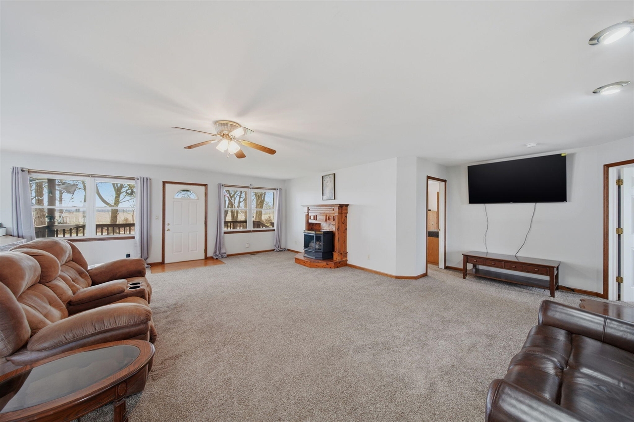 14912 Devereaux Road, Albion, MI, 49224-9117