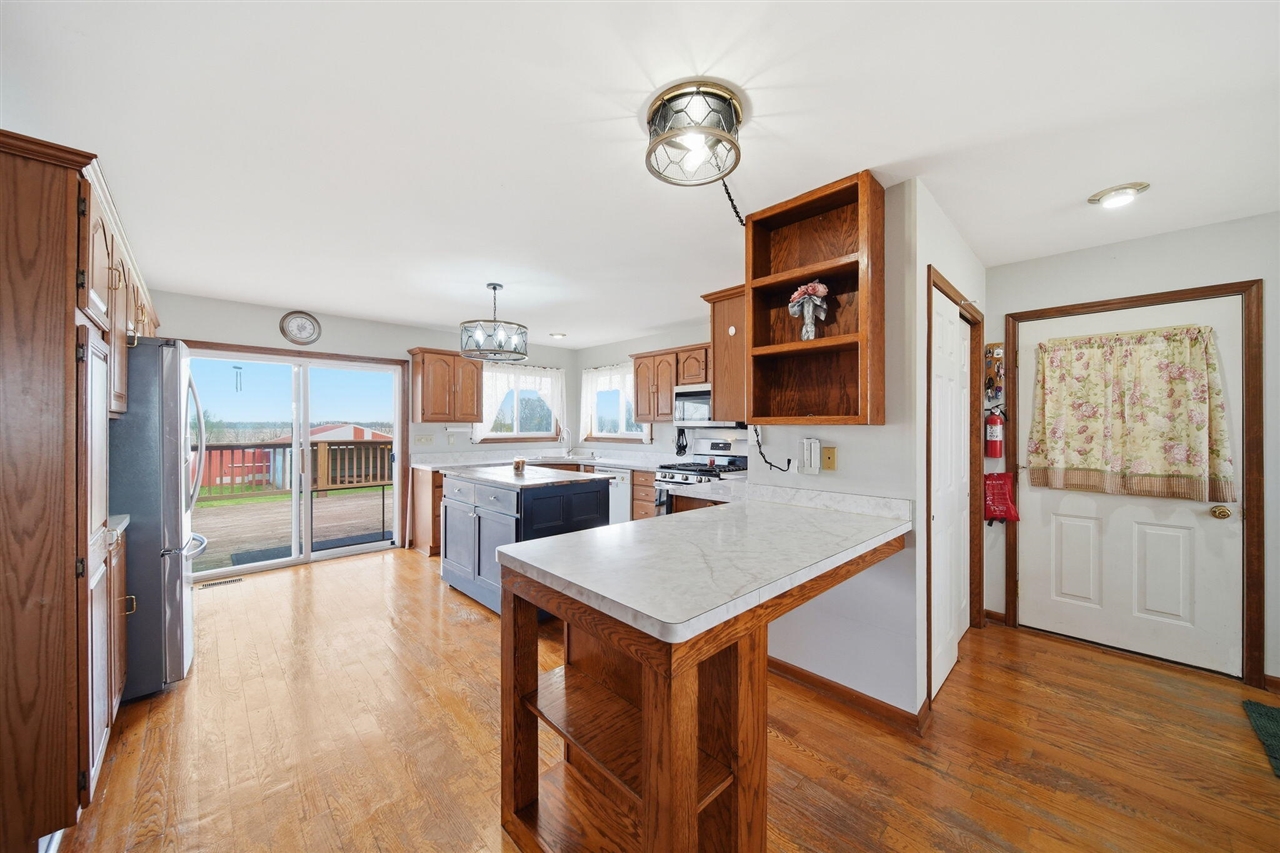 14912 Devereaux Road, Albion, MI, 49224-9117