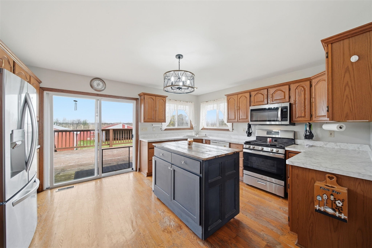 14912 Devereaux Road, Albion, MI, 49224-9117
