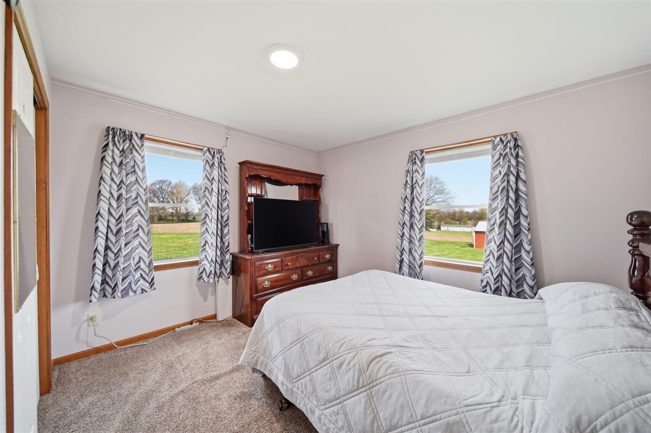 14912 Devereaux Road, Albion, MI, 49224-9117
