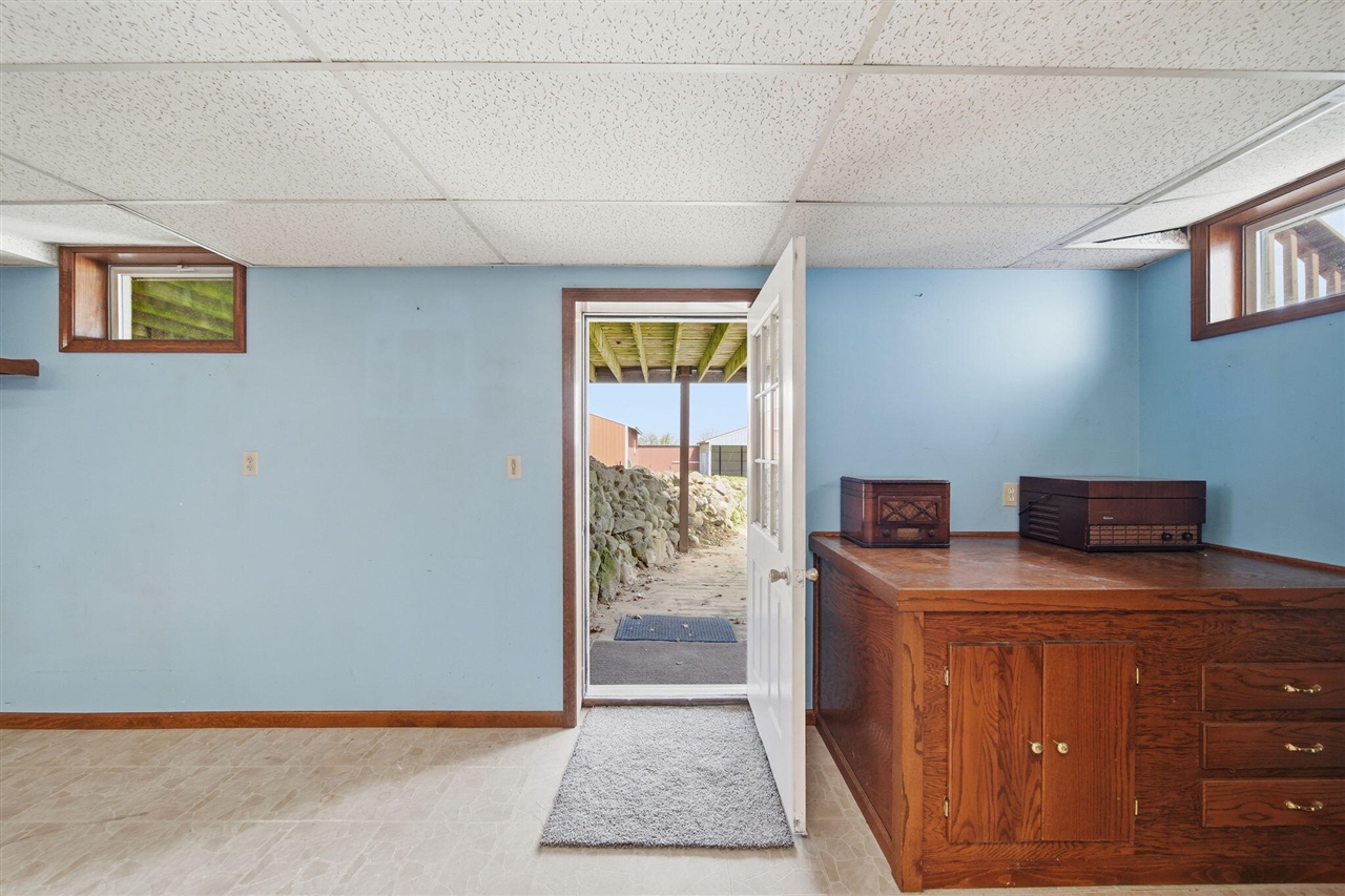 14912 Devereaux Road, Albion, MI, 49224-9117