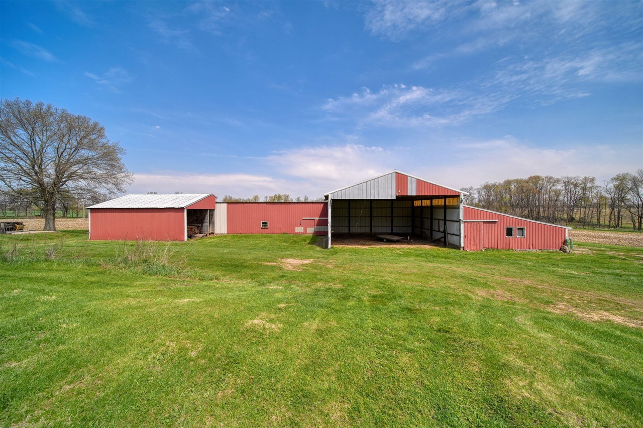 14912 Devereaux Road, Albion, MI, 49224-9117
