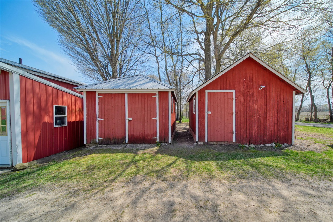 14912 Devereaux Road, Albion, MI, 49224-9117
