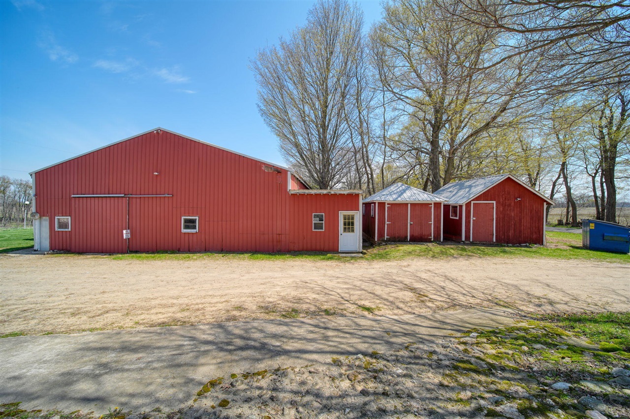 14912 Devereaux Road, Albion, MI, 49224-9117