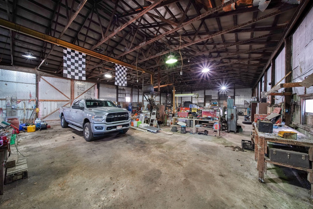 14912 Devereaux Road, Albion, MI, 49224-9117