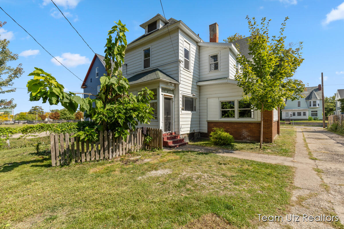 917 Jefferson Avenue, Grand Rapids, MI, 49507-1149