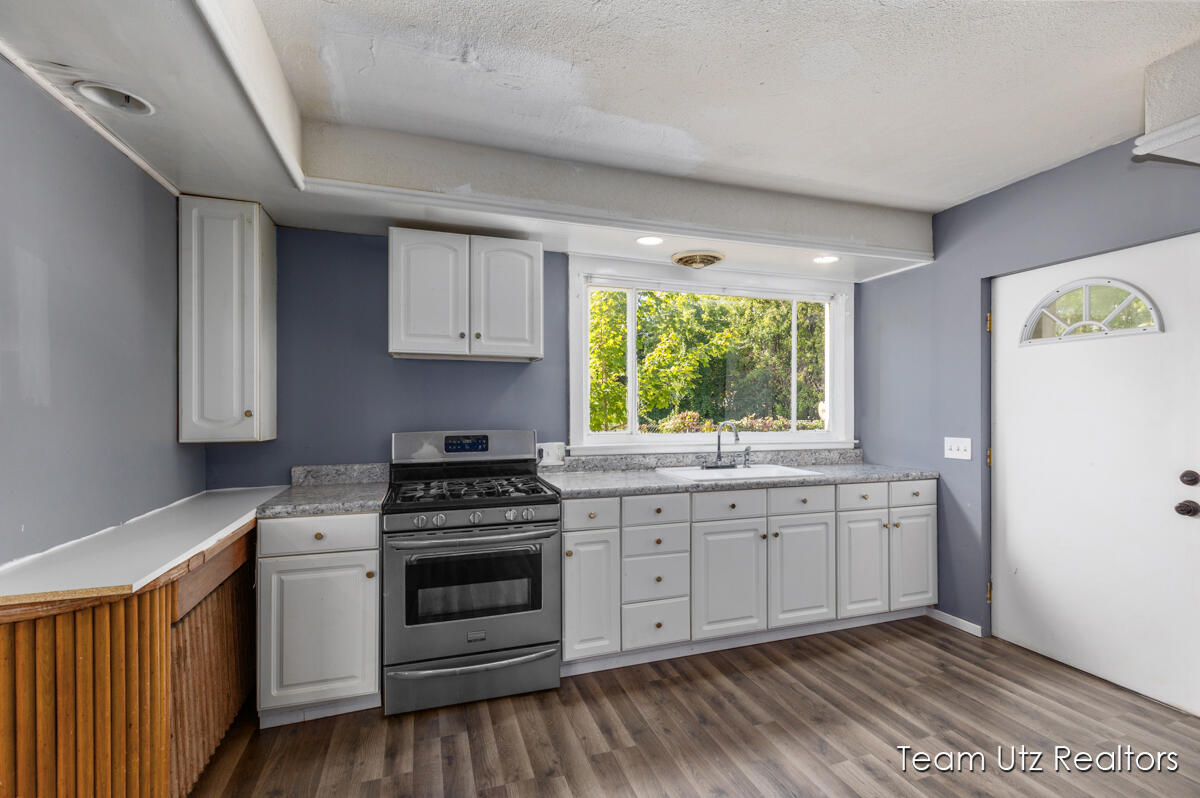 917 Jefferson Avenue, Grand Rapids, MI, 49507-1149