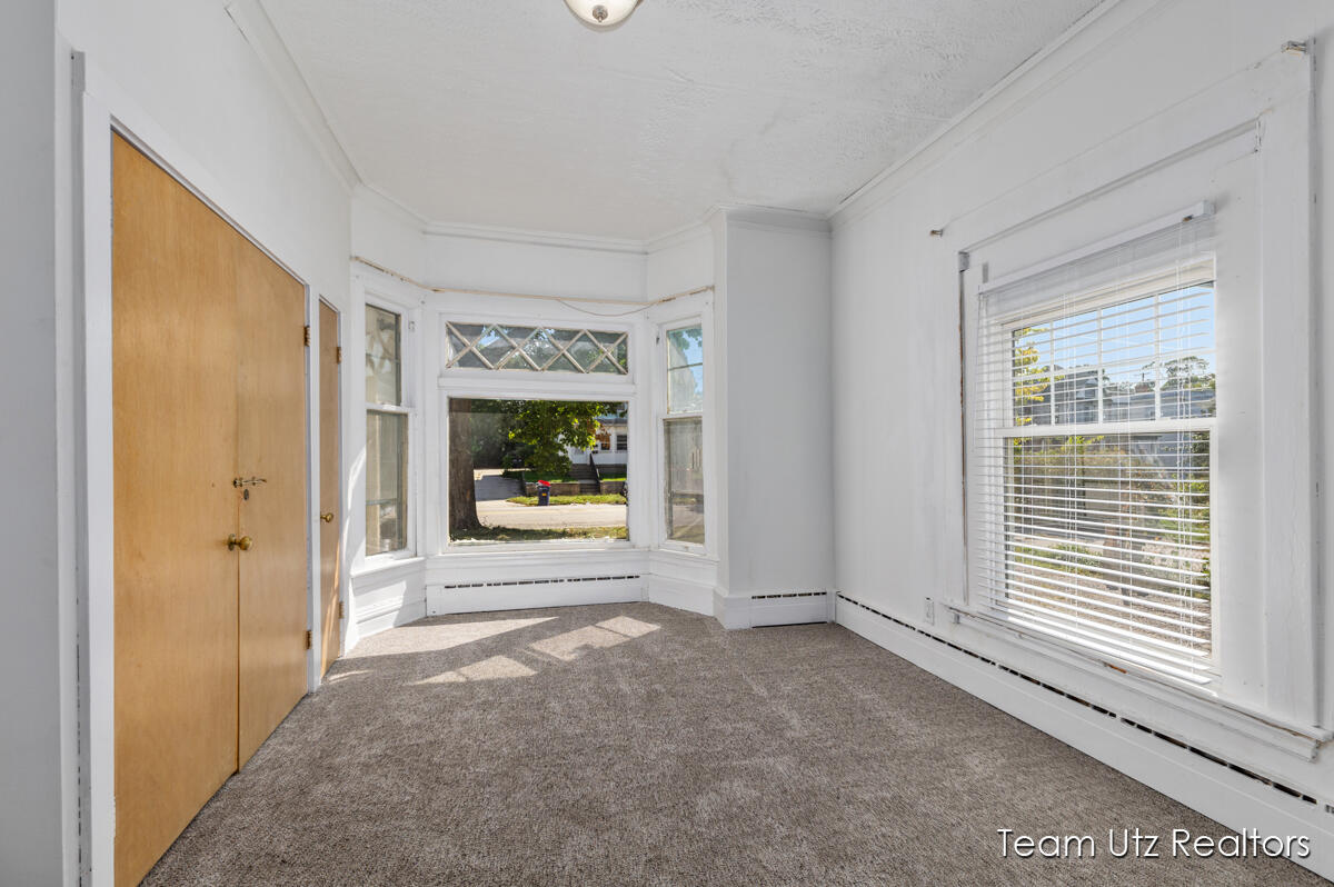 917 Jefferson Avenue, Grand Rapids, MI, 49507-1149