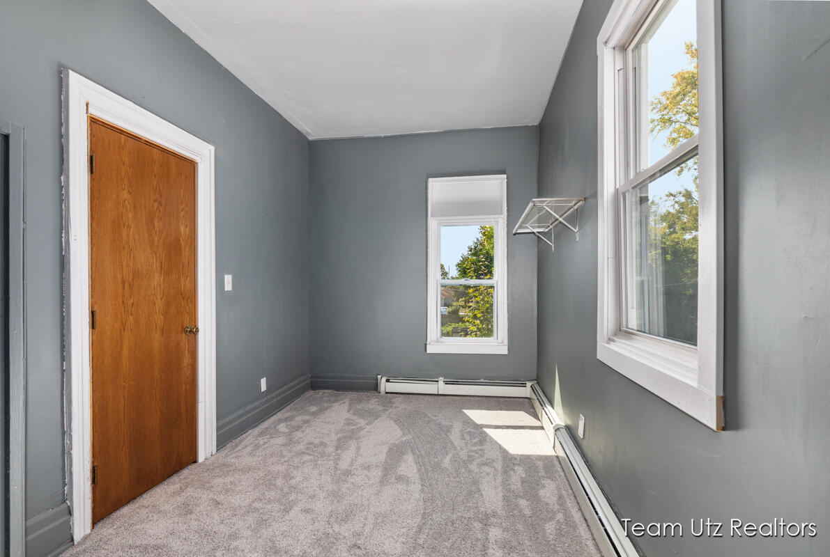 917 Jefferson Avenue, Grand Rapids, MI, 49507-1149