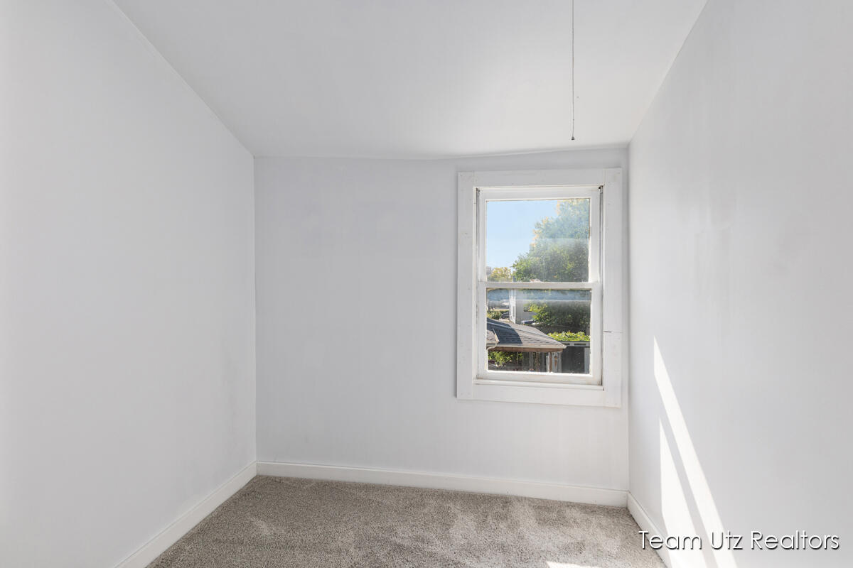 917 Jefferson Avenue, Grand Rapids, MI, 49507-1149