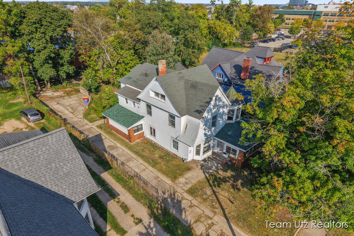 917 Jefferson Avenue, Grand Rapids, MI, 49507-1149