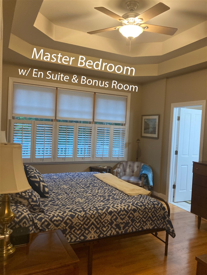 5875 W Michigan Avenue, Pentwater, MI, 49449-8906