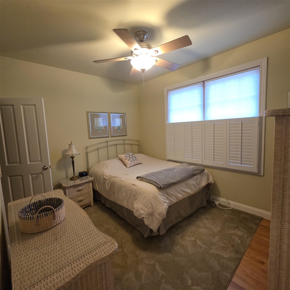 5875 W Michigan Avenue, Pentwater, MI, 49449-8906