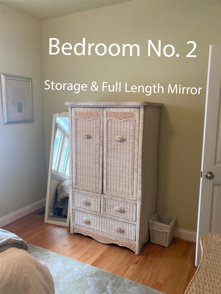 5875 W Michigan Avenue, Pentwater, MI, 49449-8906