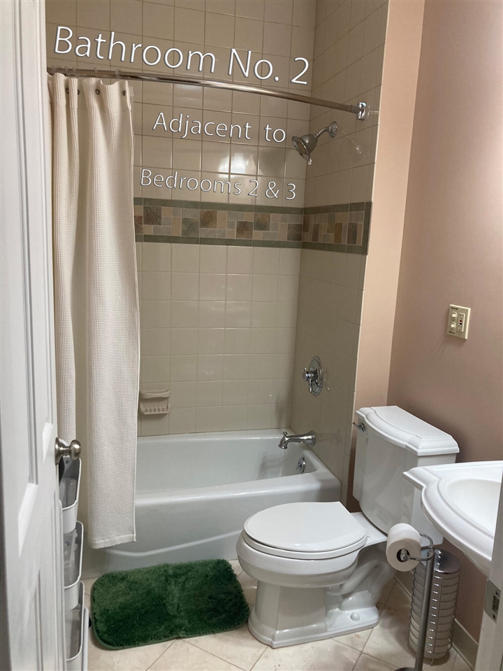 5875 W Michigan Avenue, Pentwater, MI, 49449-8906