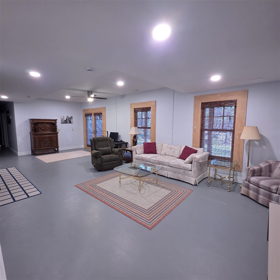 5875 W Michigan Avenue, Pentwater, MI, 49449-8906