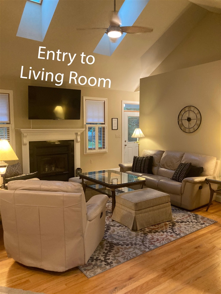 5875 W Michigan Avenue, Pentwater, MI, 49449-8906