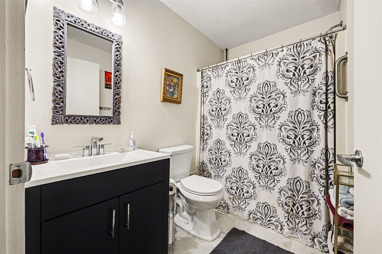 6675&Back 122nd Avenue, Fennville, MI, 49408-9750