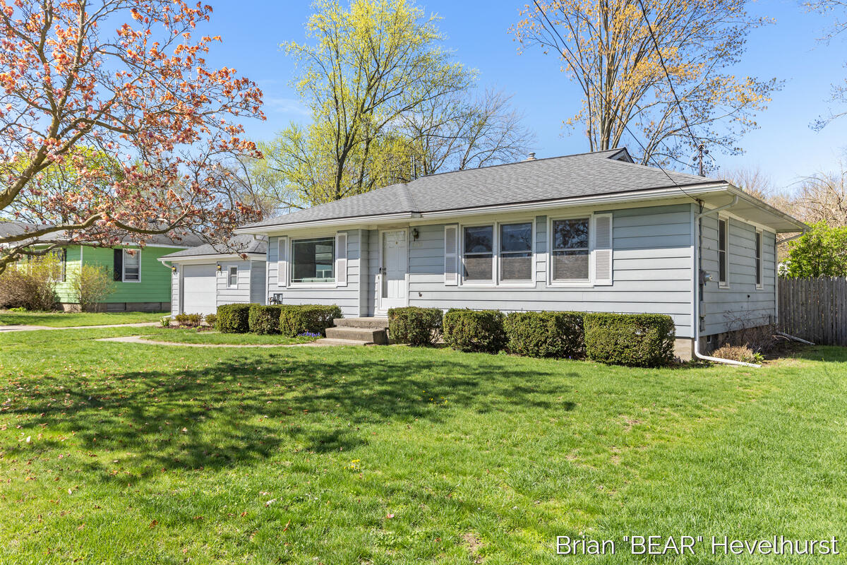 5081 Blaine Avenue, Grand Rapids, MI, 49508-4703