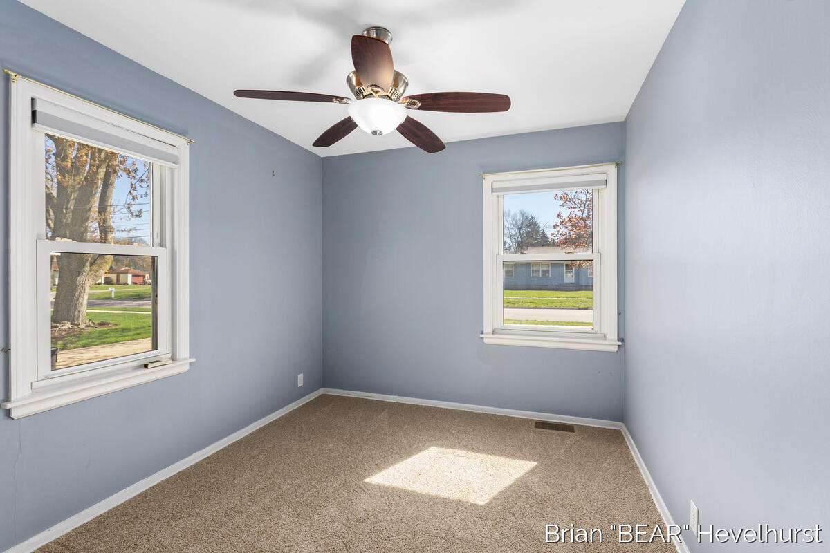 5081 Blaine Avenue, Grand Rapids, MI, 49508-4703