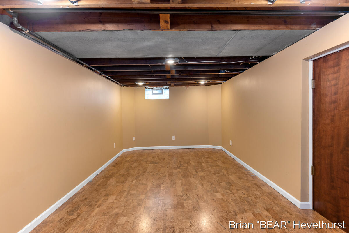 5081 Blaine Avenue, Grand Rapids, MI, 49508-4703