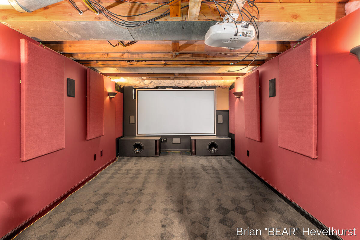 5081 Blaine Avenue, Grand Rapids, MI, 49508-4703