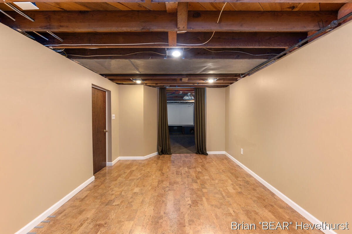 5081 Blaine Avenue, Grand Rapids, MI, 49508-4703