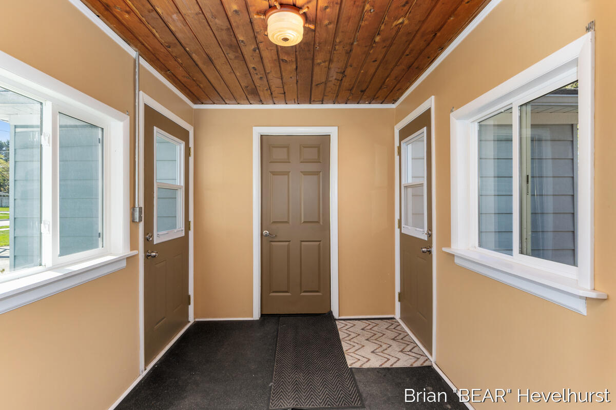 5081 Blaine Avenue, Grand Rapids, MI, 49508-4703