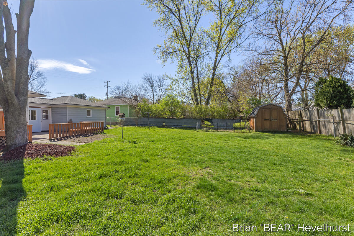 5081 Blaine Avenue, Grand Rapids, MI, 49508-4703