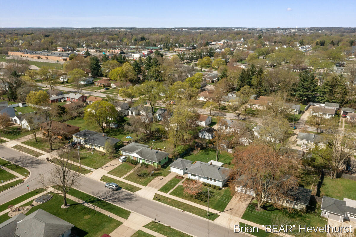 5081 Blaine Avenue, Grand Rapids, MI, 49508-4703