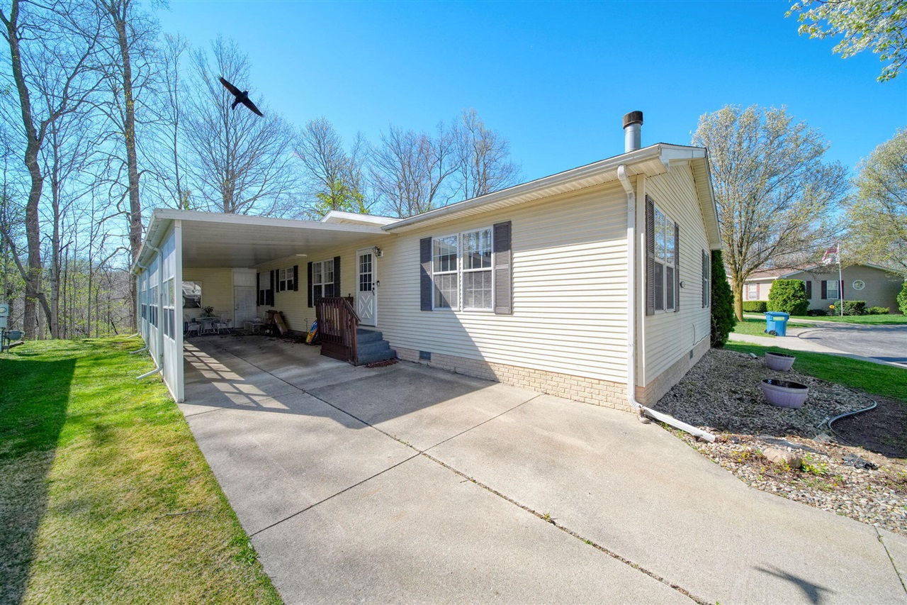 448 Raisin River Drive, Adrian, MI, 49221