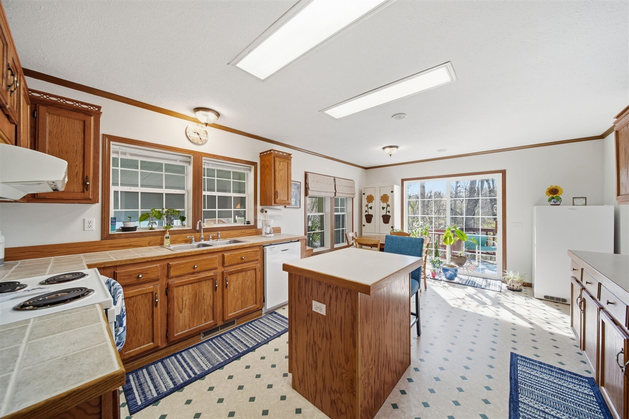 448 Raisin River Drive, Adrian, MI, 49221