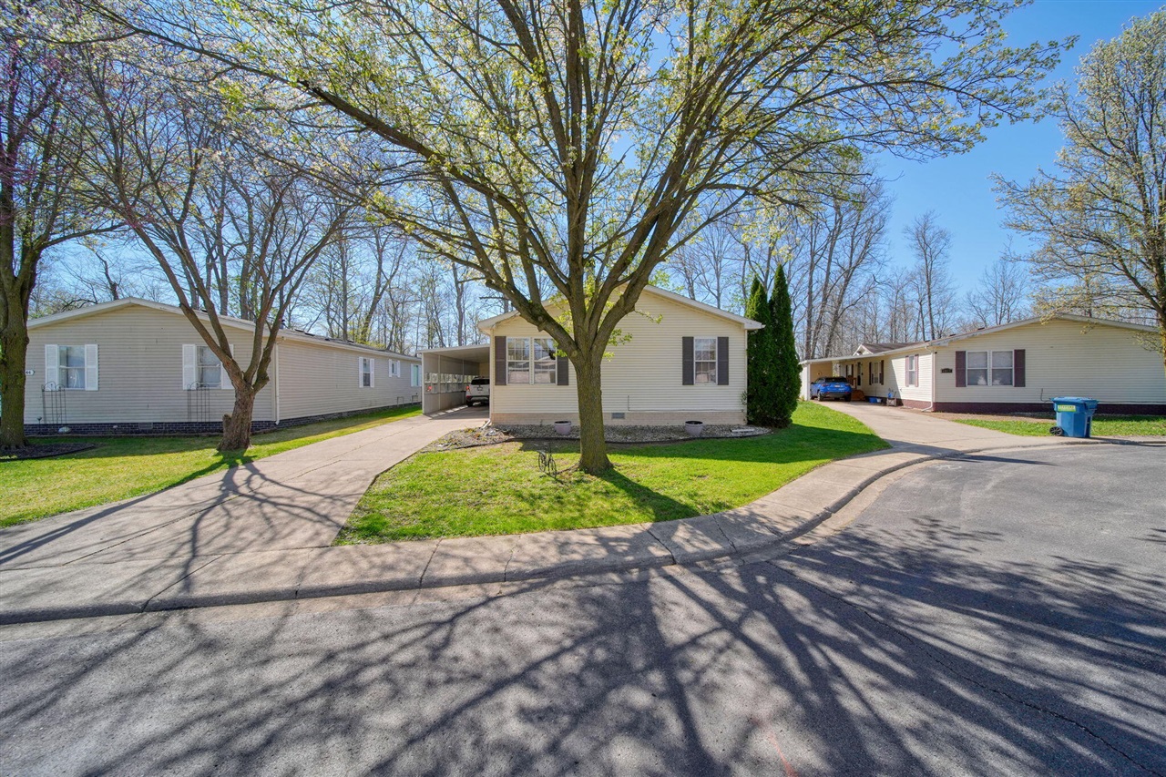 448 Raisin River Drive, Adrian, MI, 49221