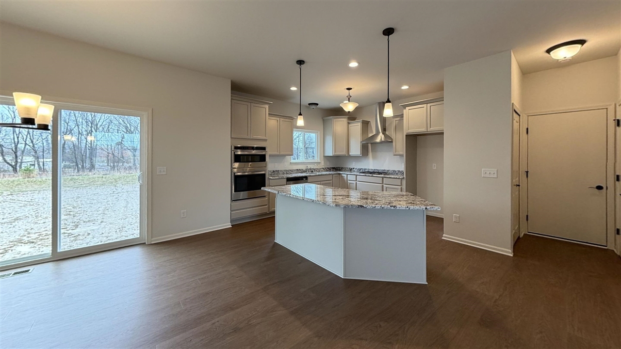 2nd image of 1246 Plum Grove Dr, Monroe, MI 48161 | MLS# 70526808