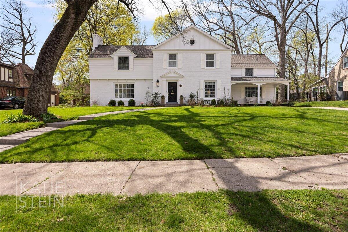 833 Gladstone Drive, East Grand Rapids, MI, 49506-3333