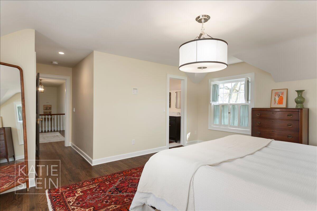 833 Gladstone Drive, East Grand Rapids, MI, 49506-3333
