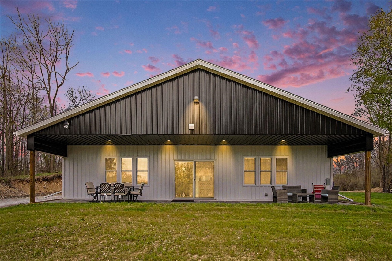 2727 Cascade Road, Grand Rapids, MI, 49506