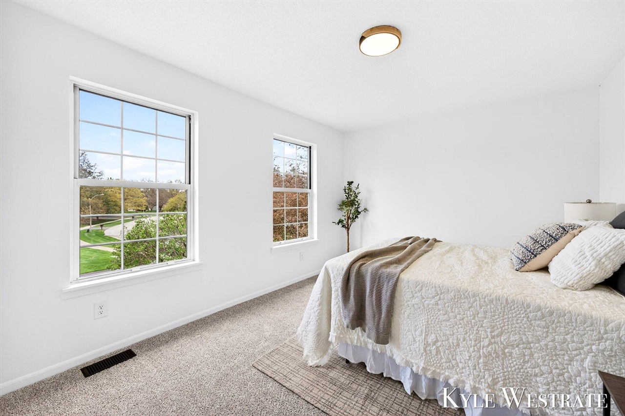 3581 Whispering Brook Court, Grand Rapids, MI, 49508-3779