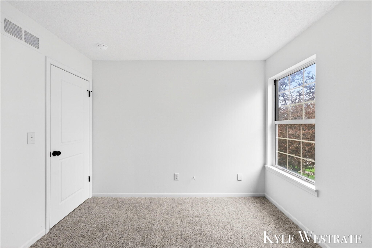 3581 Whispering Brook Court, Grand Rapids, MI, 49508-3779