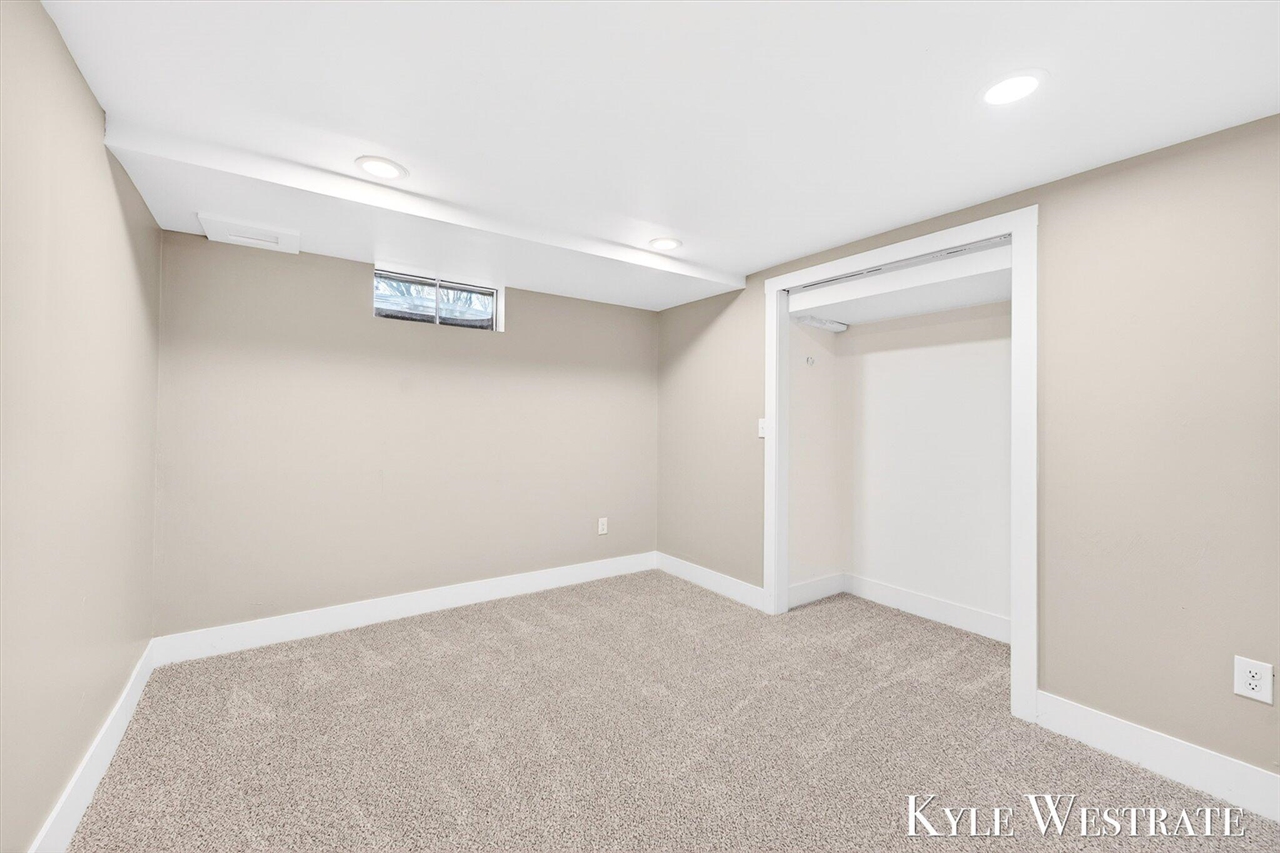 3581 Whispering Brook Court, Grand Rapids, MI, 49508-3779