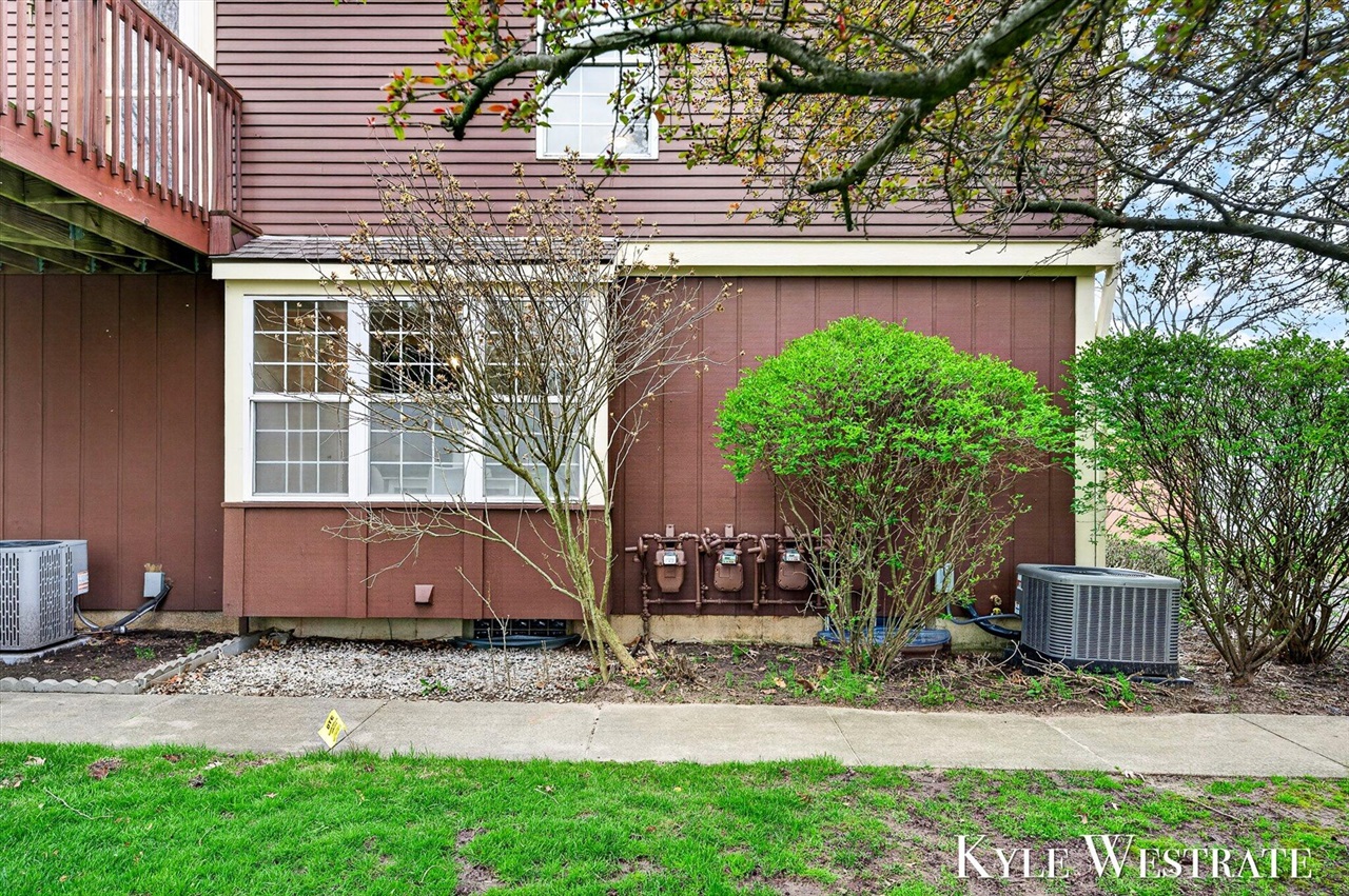 3581 Whispering Brook Court, Grand Rapids, MI, 49508-3779