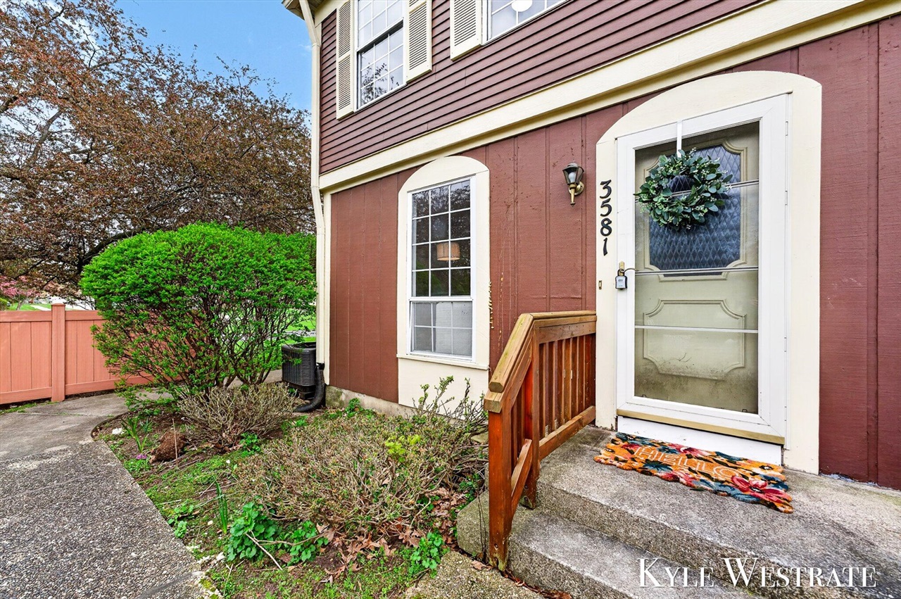 3581 Whispering Brook Court, Grand Rapids, MI, 49508-3779