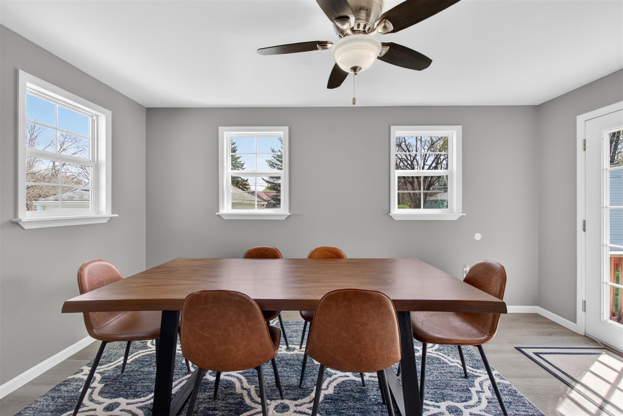 937 Varden Drive, Jackson, MI, 49202-2947